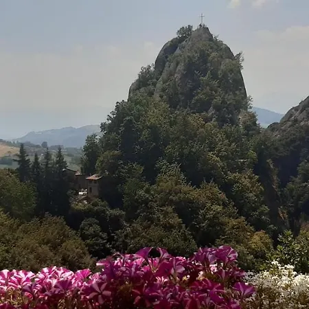 Affittacamere Borgo Dei Sassi Di Roccamalatina - Room&breakfast Rocca Malatina