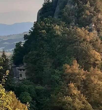 Borgo Dei Sassi Di Roccamalatina - And Breakfast Pensionat 3*