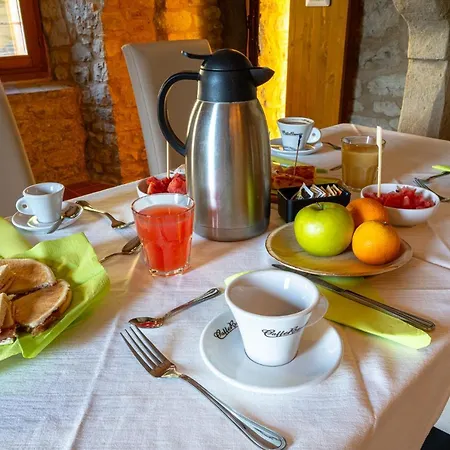 Borgo Dei Sassi Di Roccamalatina - And Breakfast Pensionat 3*