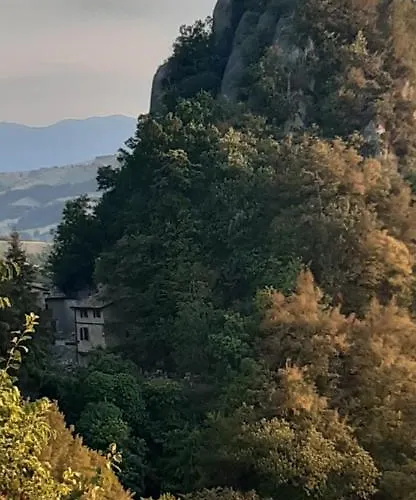 Borgo Dei Sassi Di Roccamalatina - And Breakfast Penzion 3*