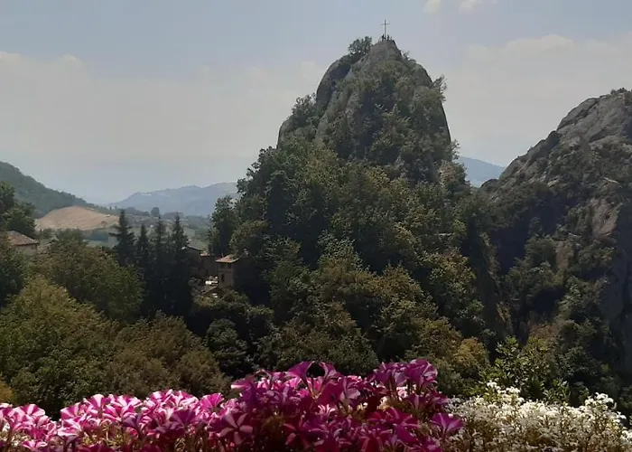 Penzion Borgo Dei Sassi Di Roccamalatina - And Breakfast Rocca Malatina