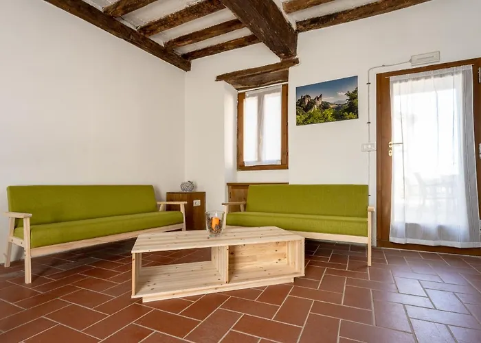 Borgo Dei Sassi Di Roccamalatina - And Breakfast