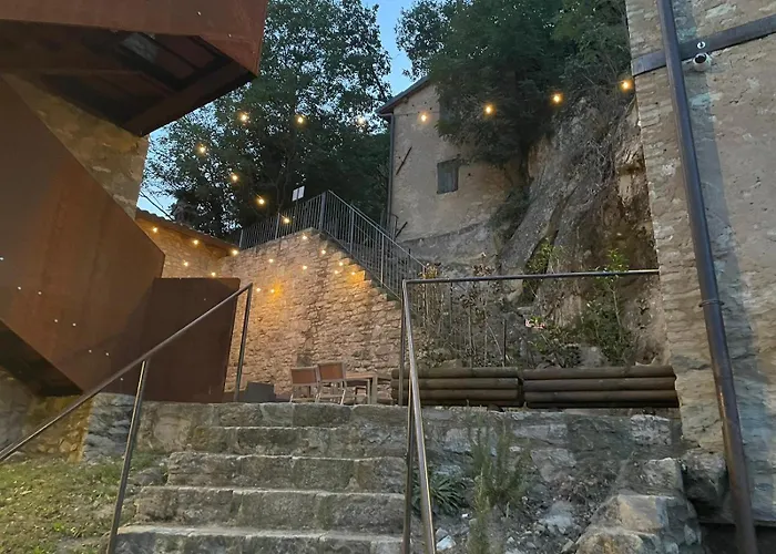 Borgo Dei Sassi Di Roccamalatina - And Breakfast Rocca Malatina
